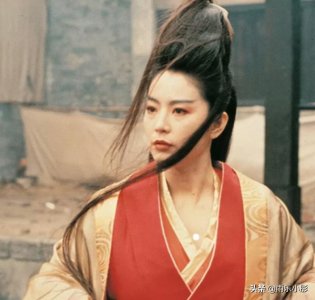 ​她们都演过东方不败，而且都是演技派的，谁才是你心中的经典？